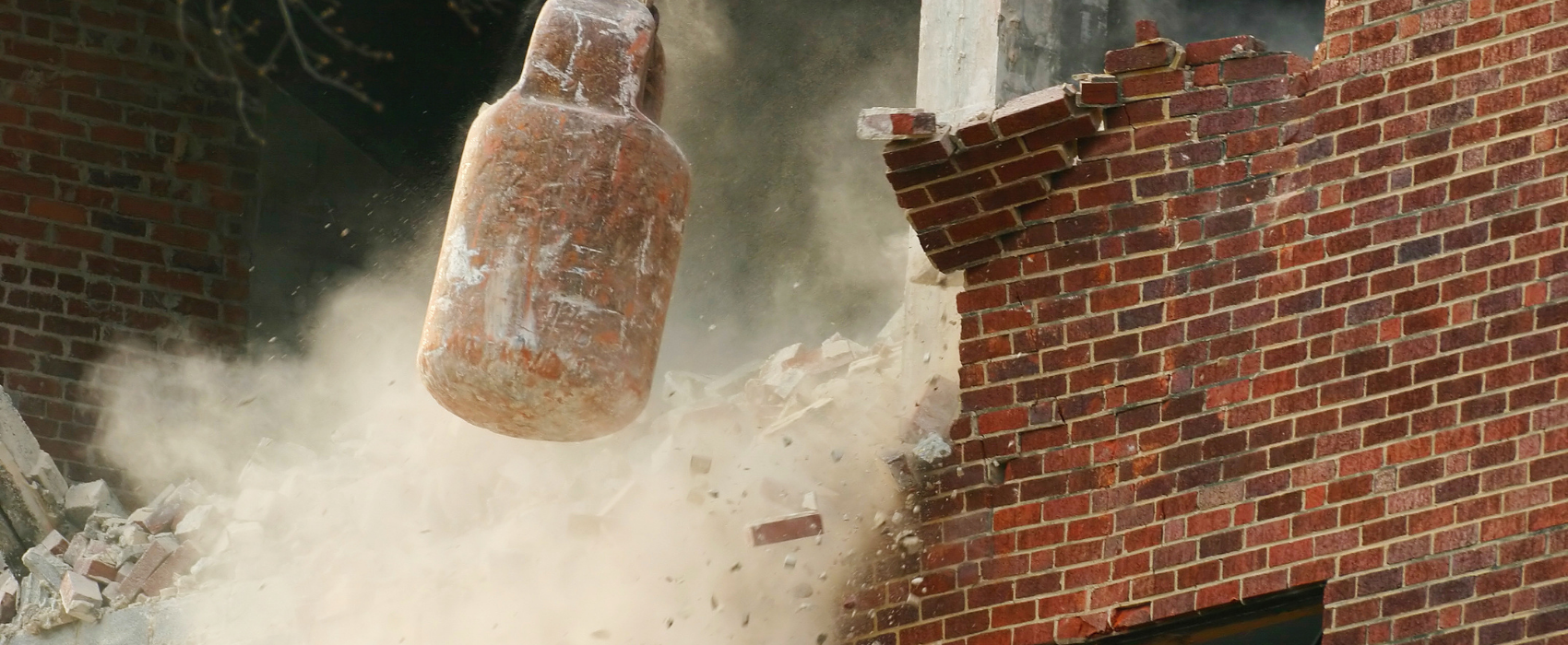 Your Guide to a Struckby Toolbox Talk 皇家华人